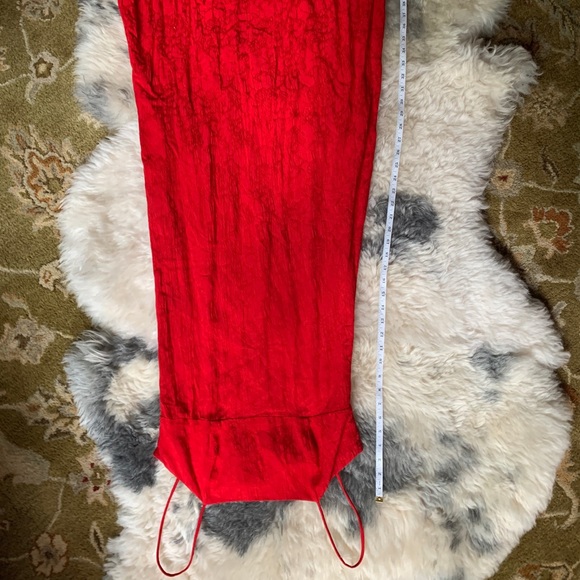 Red Dress - Picture 11 of 11